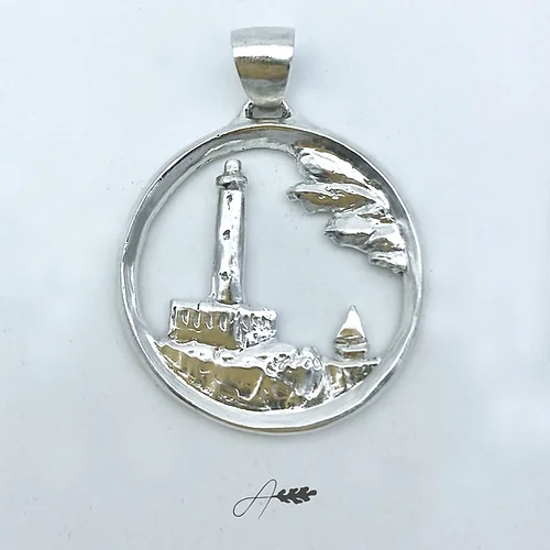 Medalla De Faro Con Velero